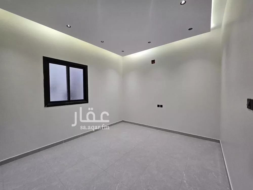 4 bedroom floor in Badr 4