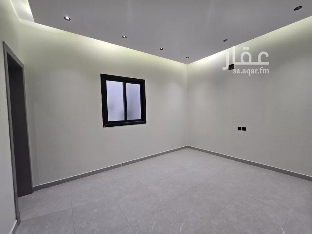 4 bedroom floor in Badr 7
