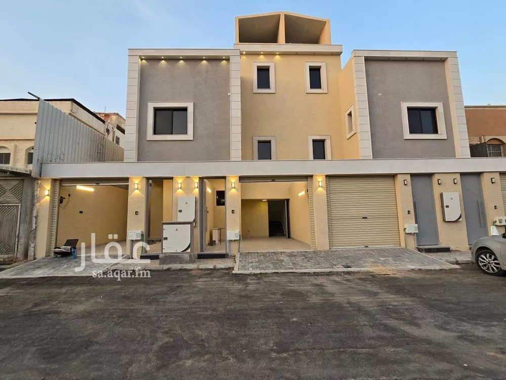 4 bedroom floor in Badr 9