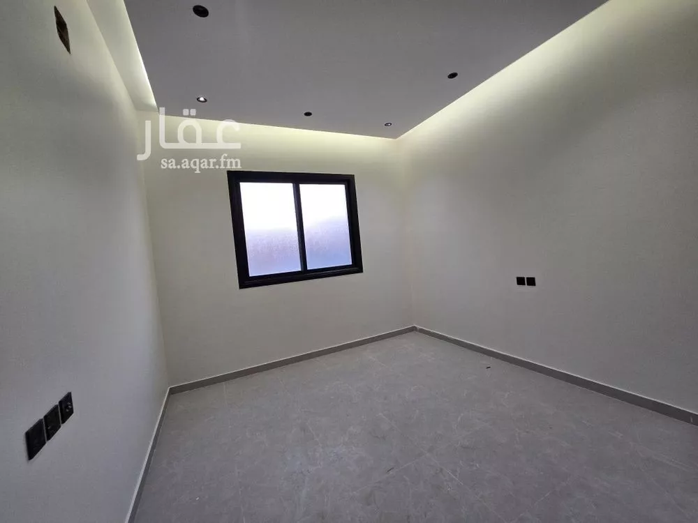 4 bedroom floor in Badr 10