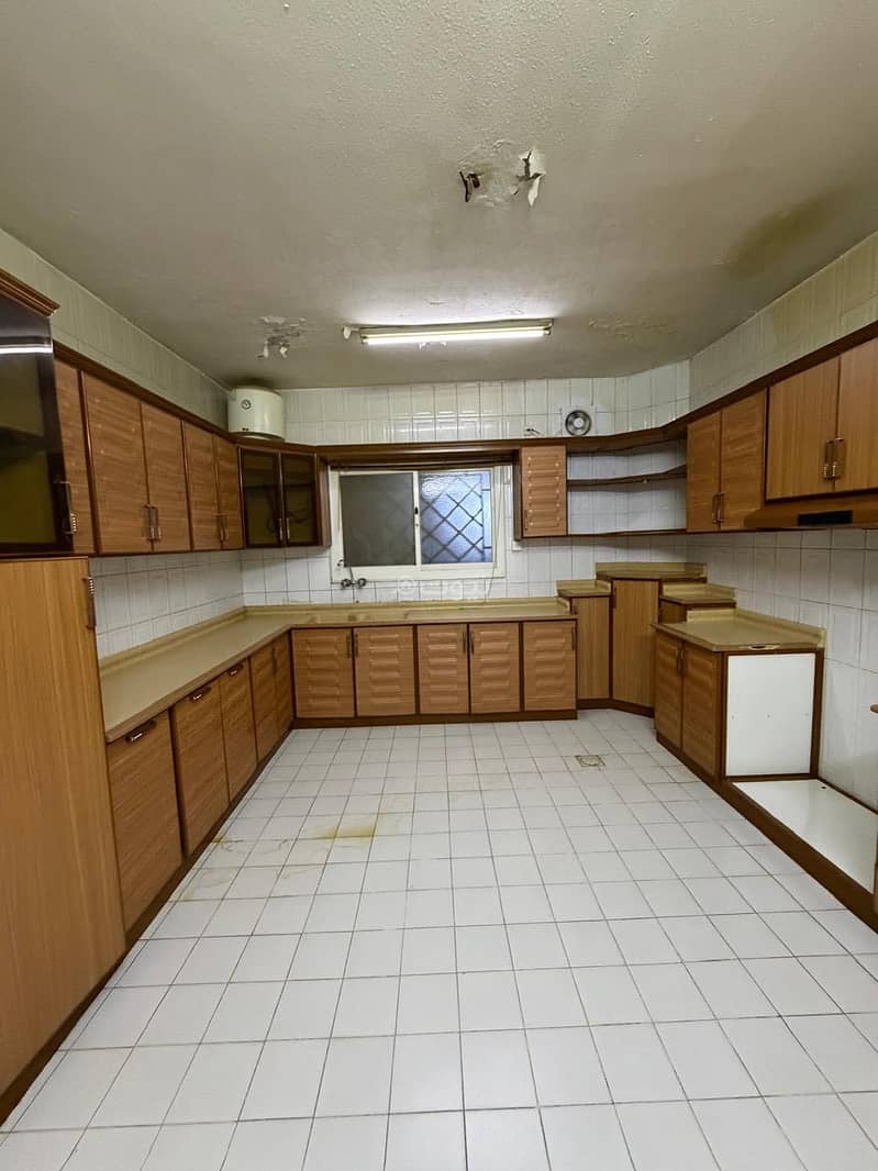 4 bedroom villa in Al Yarmouk, Riyadh 5