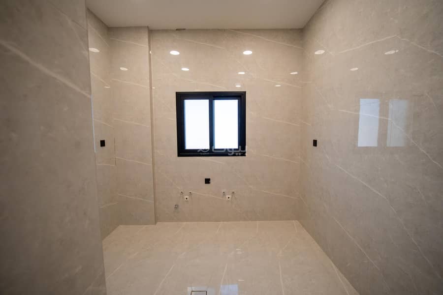 3 bedroom apartment in Al Hamra, Eastern Province 3