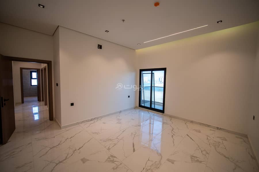 3 bedroom apartment in Al Hamra, Eastern Province 7