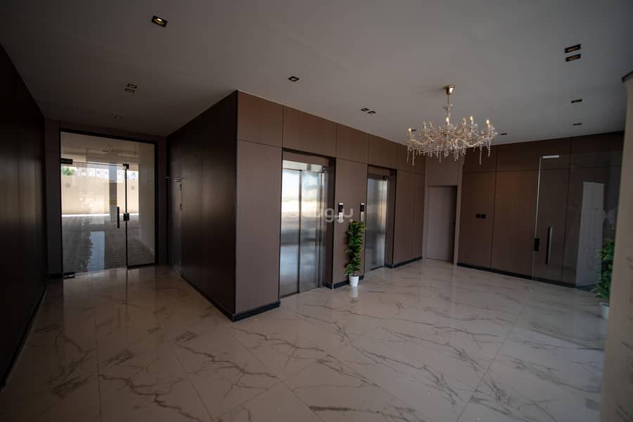 3 bedroom apartment in Al Hamra, Eastern Province 9