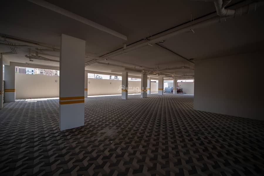 3 bedroom apartment in Al Hamra, Eastern Province 11