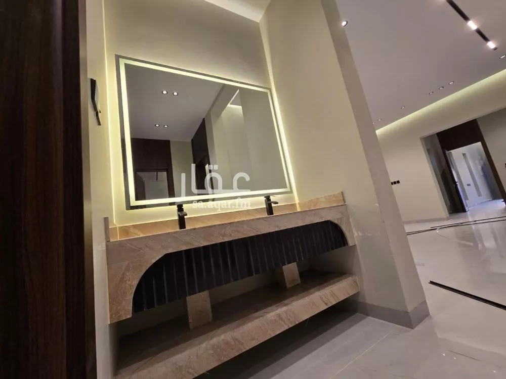 4 bedroom floor in As Suwaidi Al Gharabi 13