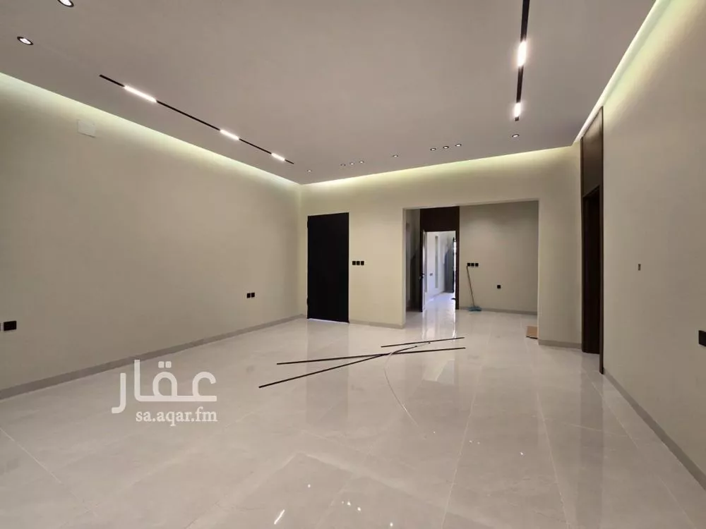 4 bedroom floor in As Suwaidi Al Gharabi 4