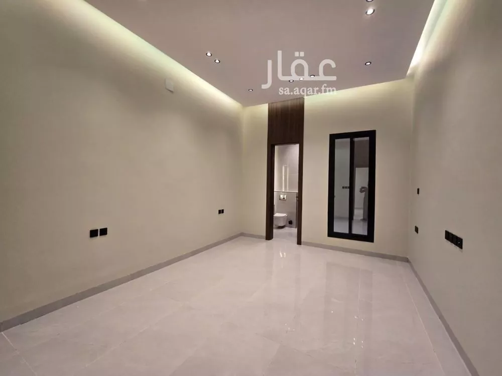4 bedroom floor in As Suwaidi Al Gharabi 8