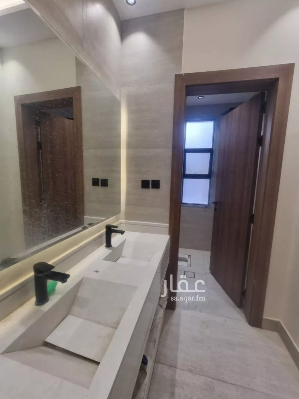 3 bedroom floor in Dahiat Namar 10