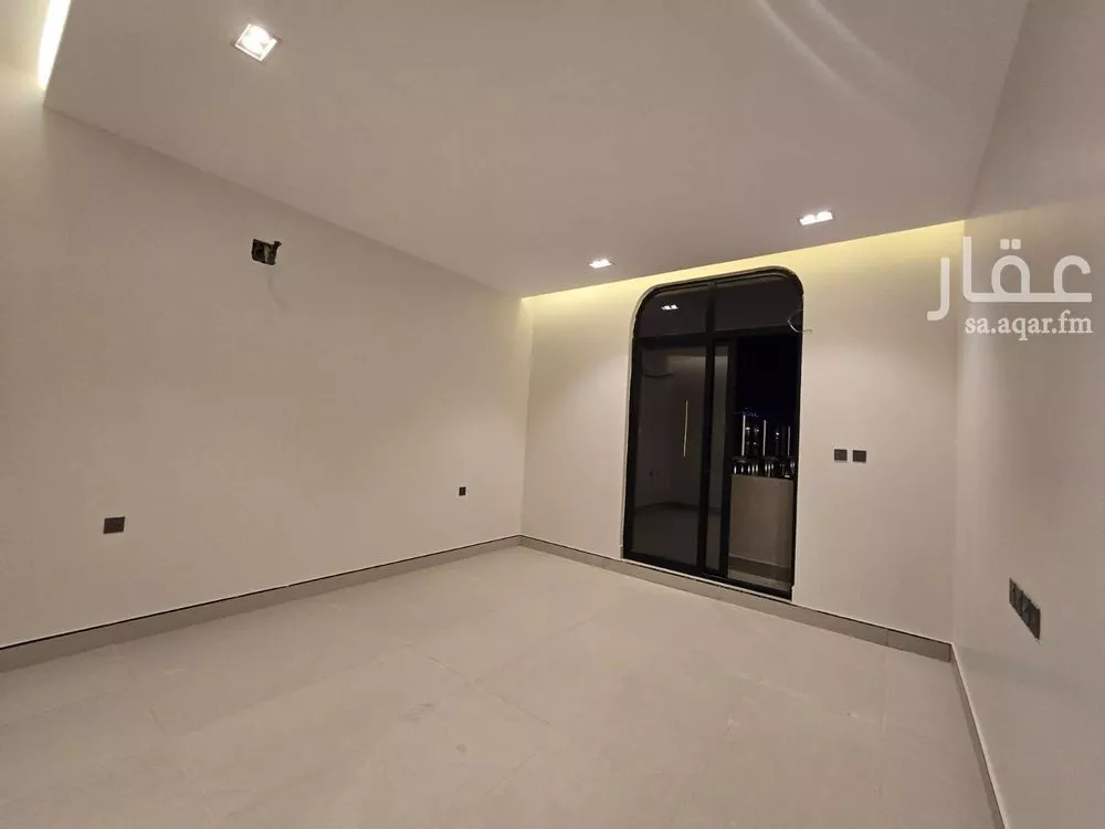 4 bedroom floor in Al Rimal 9