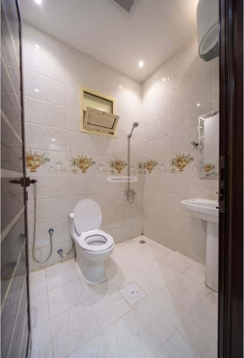 1 bedroom apartment in Al Khaleej 4