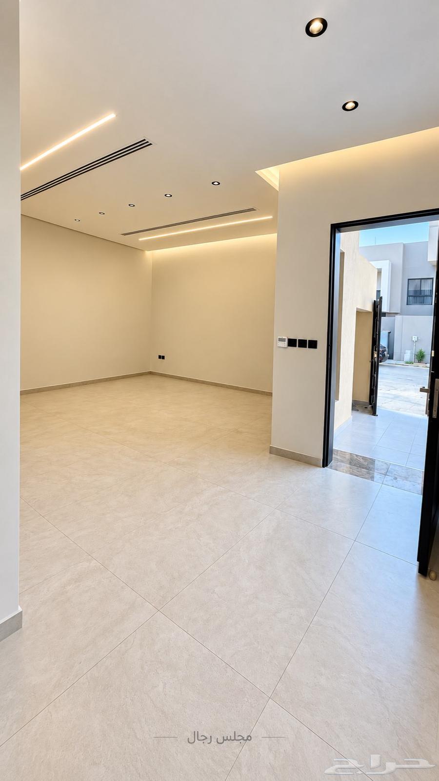 4 bedroom villa in Al Aridh, Riyadh 6