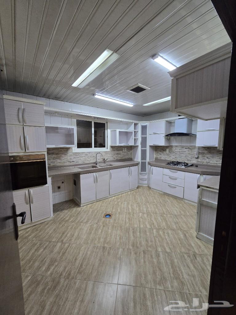 3 bedroom apartment in Al Rawdah, Eastern Province 13