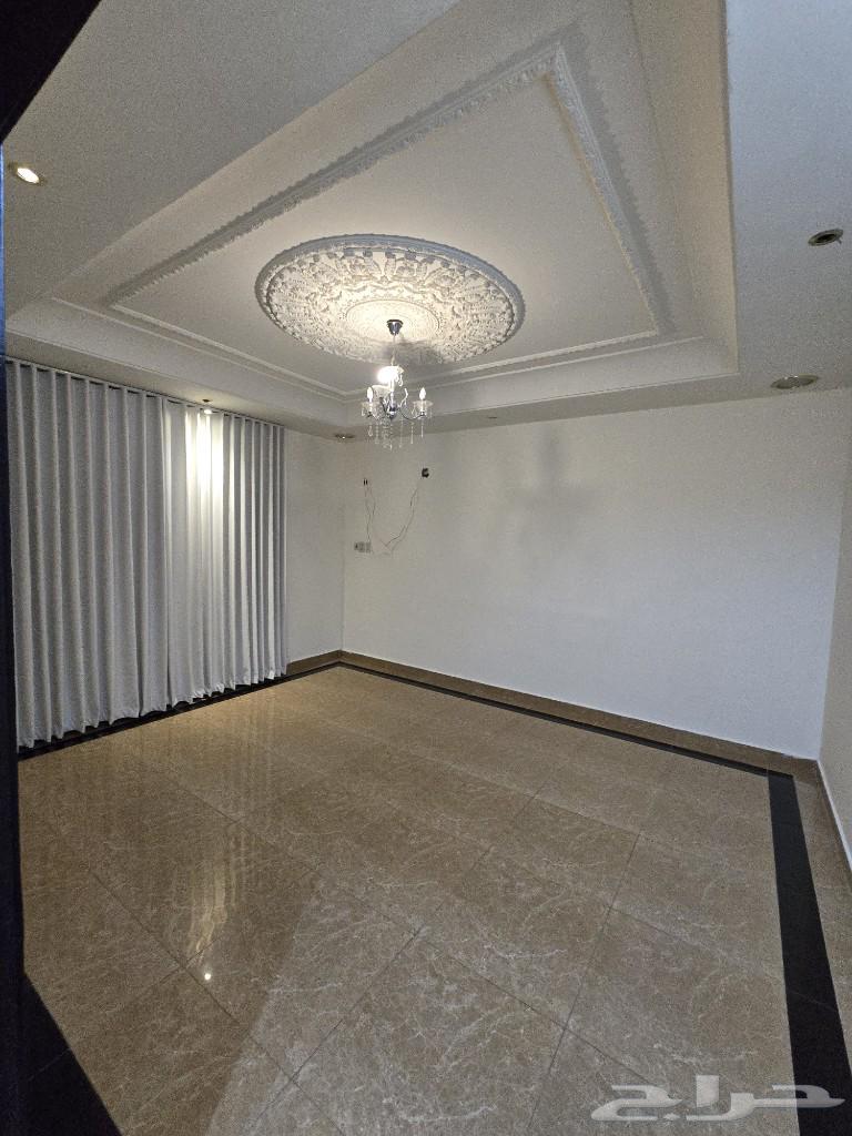 3 bedroom apartment in Al Rawdah, Eastern Province 2