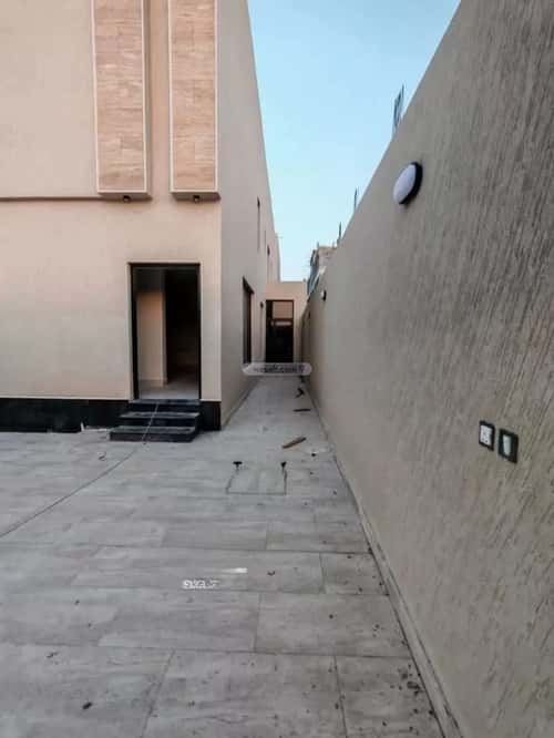 6 bedroom villa in Al Fursan, Eastern Province 7