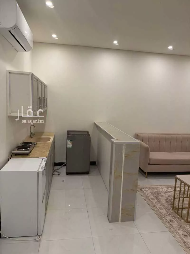 3 bedroom apartment in Al Gharra, Madinah 2