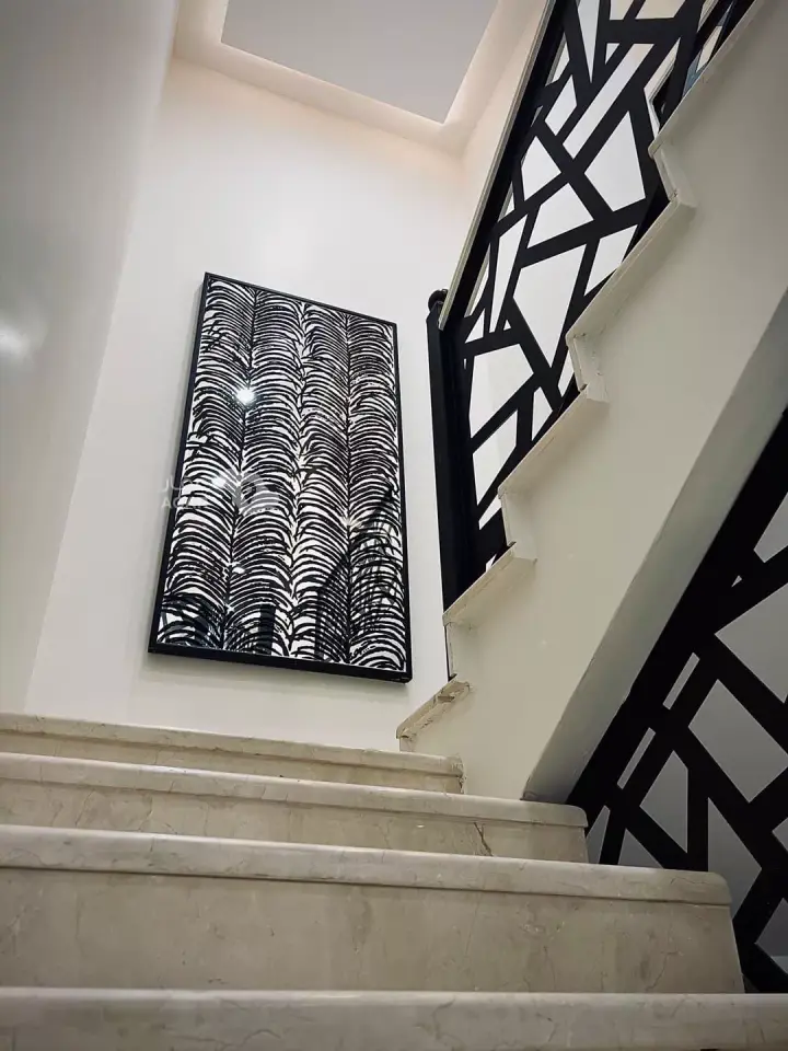 4 bedroom villa in Hittin, Riyadh 5