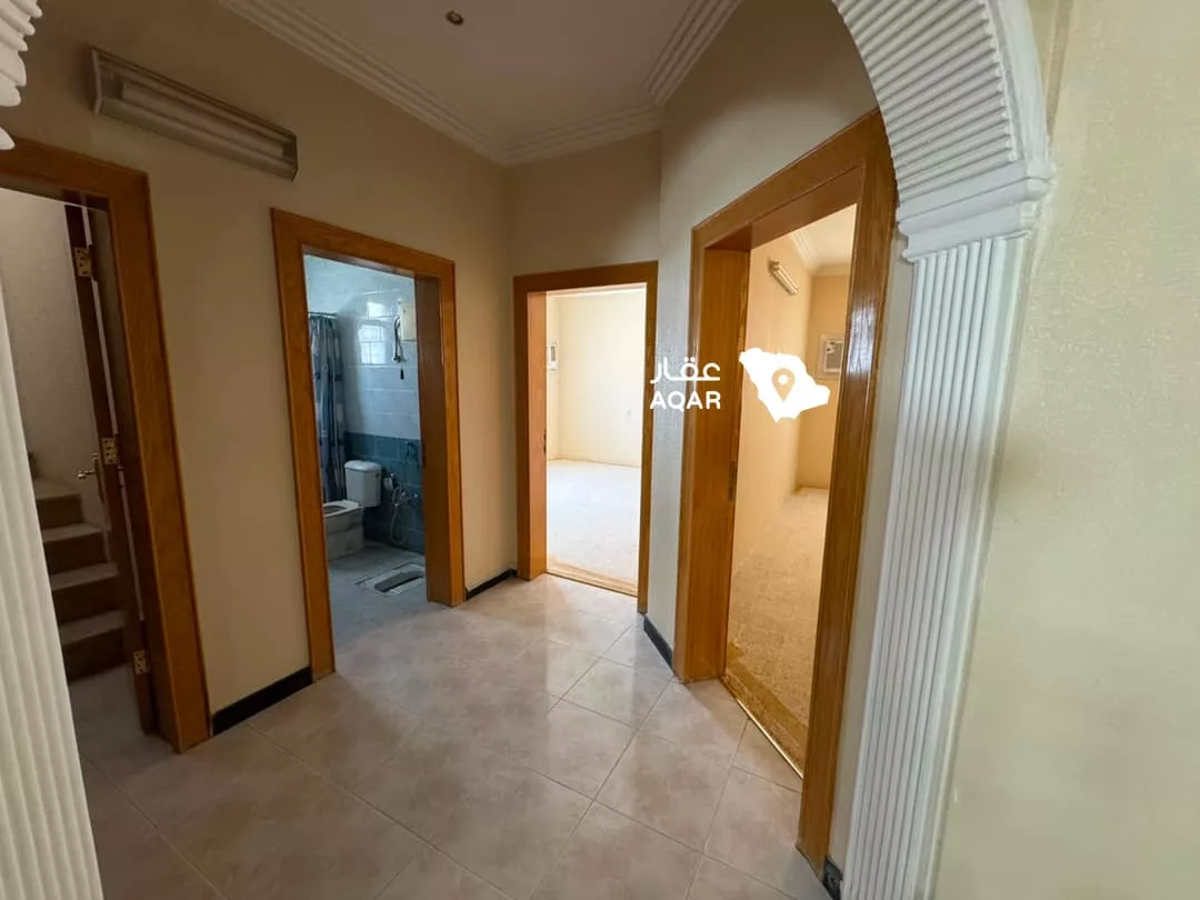 5 bedroom villa in Al Jazirah, Riyadh 9