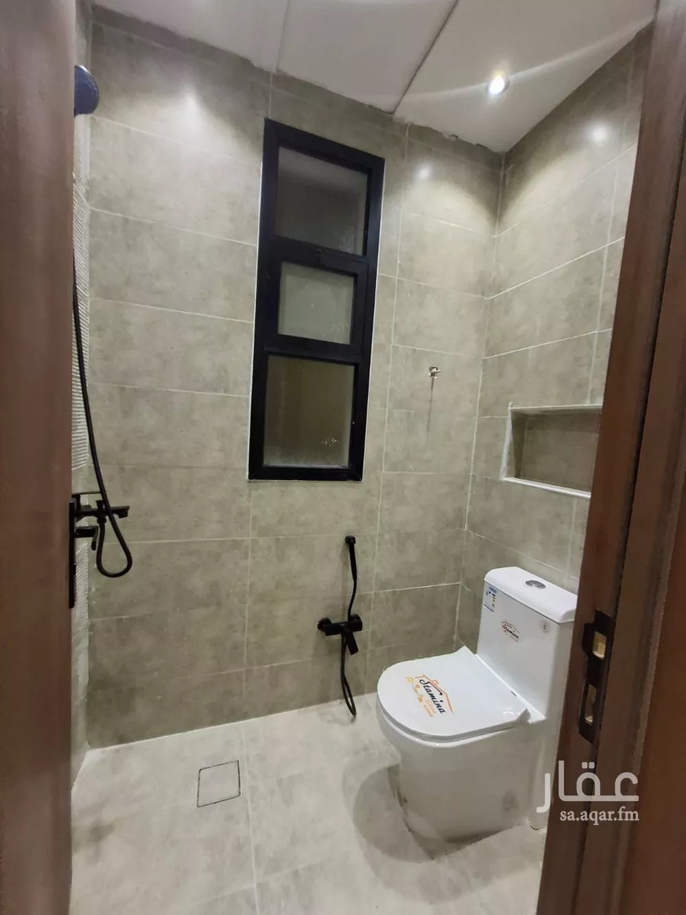 5 bedroom floor in Al Hazm 11