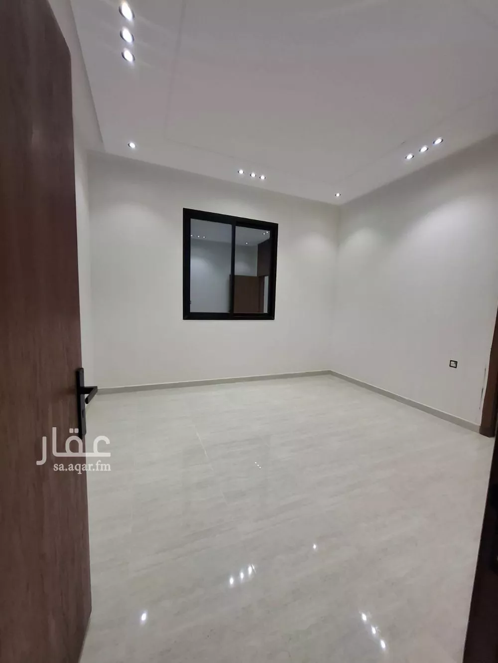 5 bedroom floor in Al Hazm 4