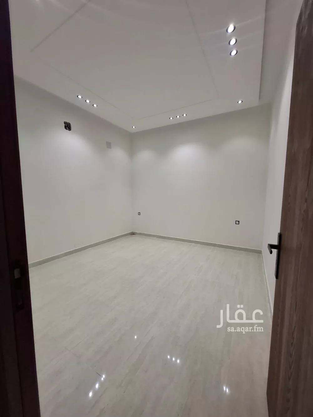 5 bedroom floor in Al Hazm 5