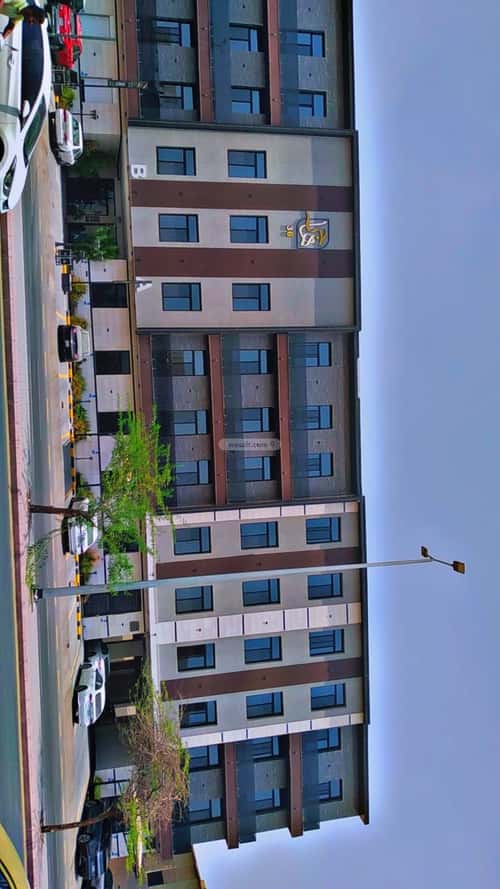 3 bedroom apartment in Al Rawdah 6