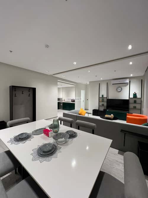 3 bedroom apartment in Al Malqa 7