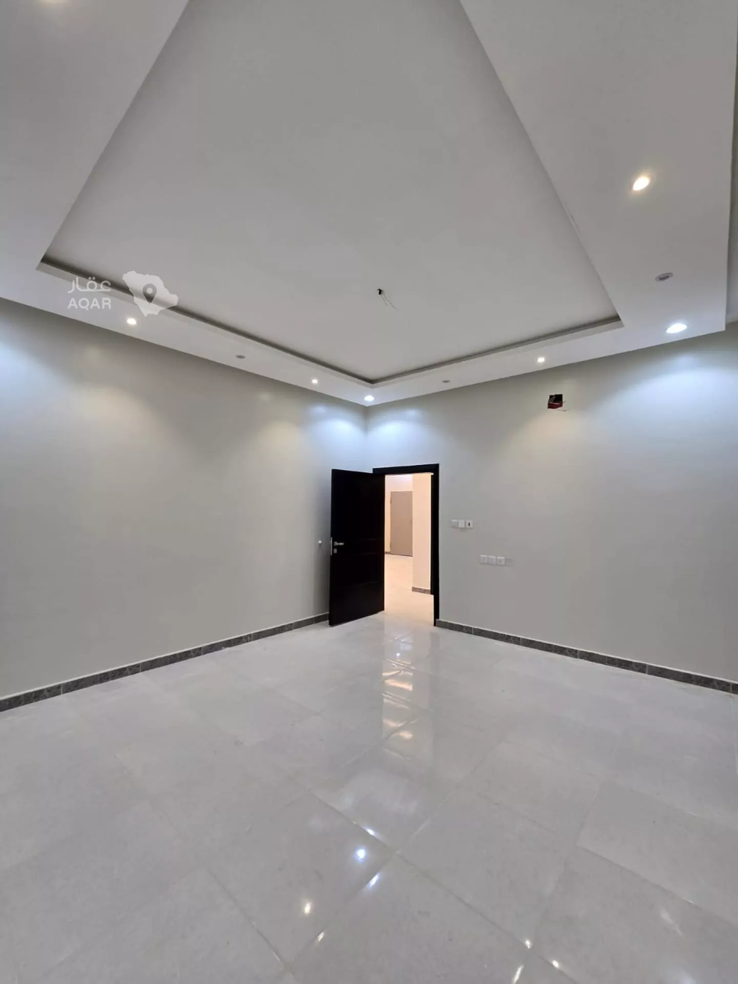 2 bedroom apartment in King Fahd, Riyadh 5