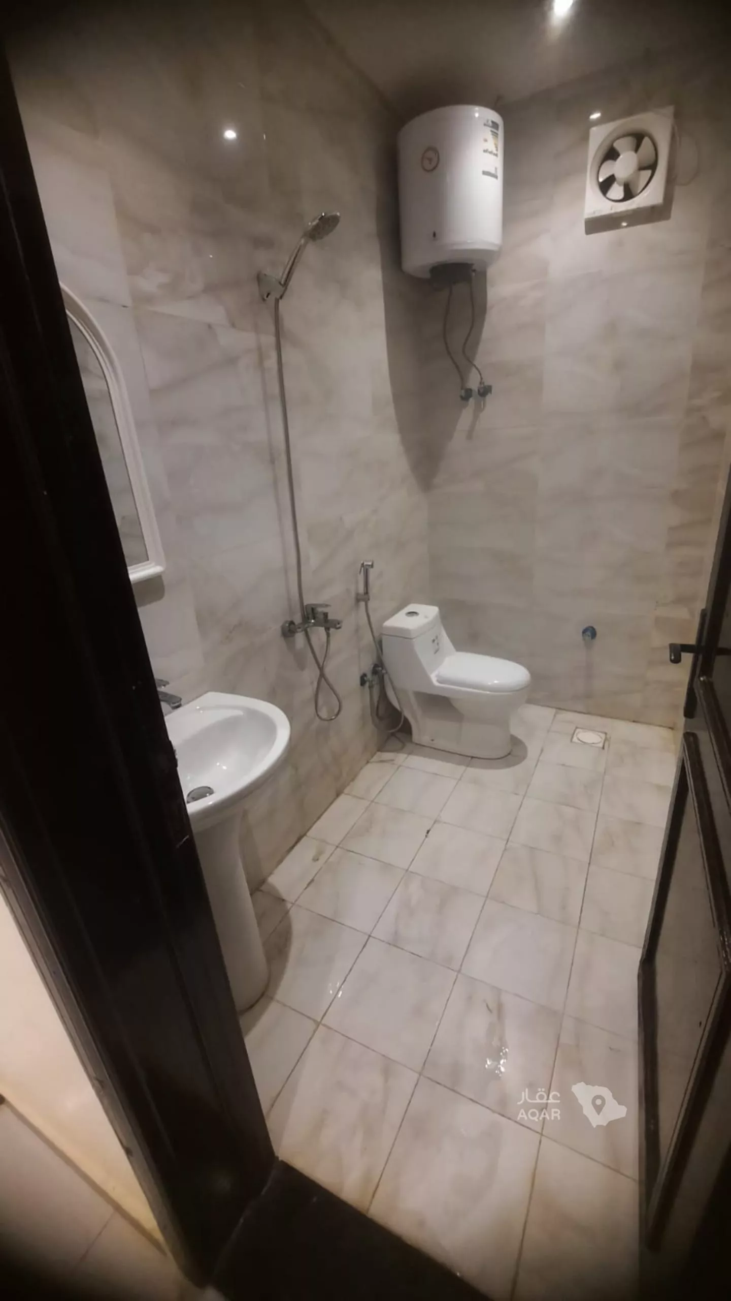 2 bedroom apartment in King Fahd, Riyadh 4