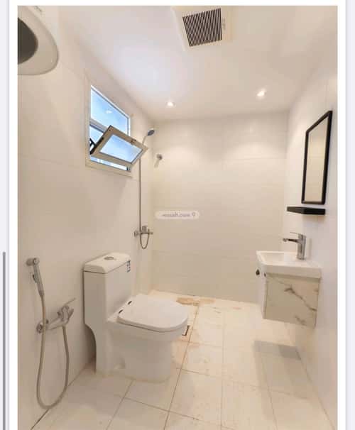 1 bedroom apartment in Ad Dhubbat 7