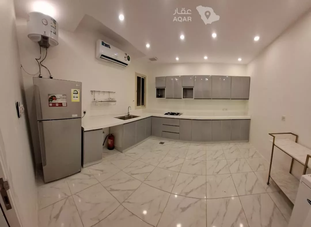 4 bedroom apartment in Al Duwaykhilah, Madinah 5