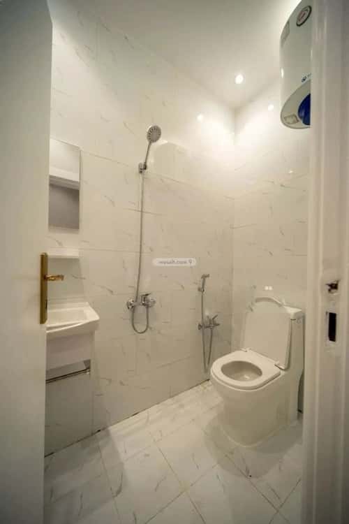 1 bedroom apartment in Al Qairawan 3