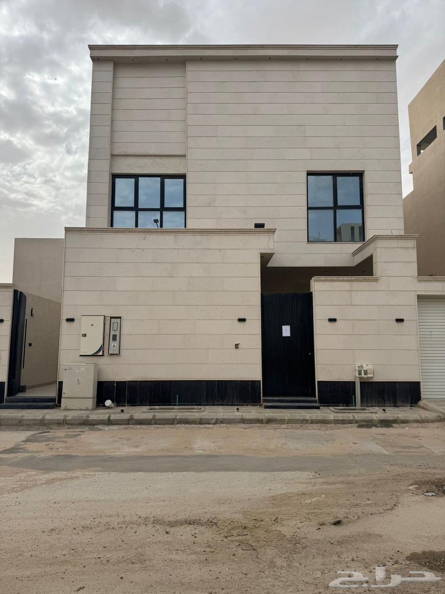 فيلا 4 غرف في الجنادرية، الرياض
