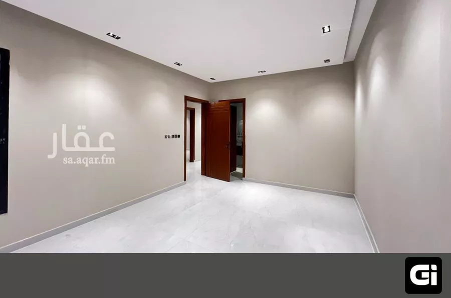 3 bedroom floor in Al Janadriyah 24