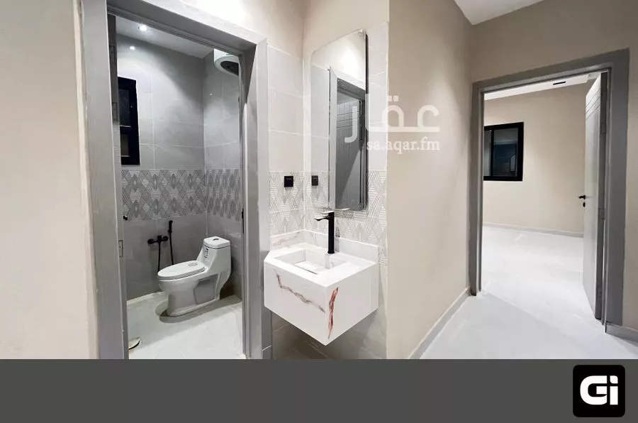 3 bedroom floor in Al Janadriyah 8