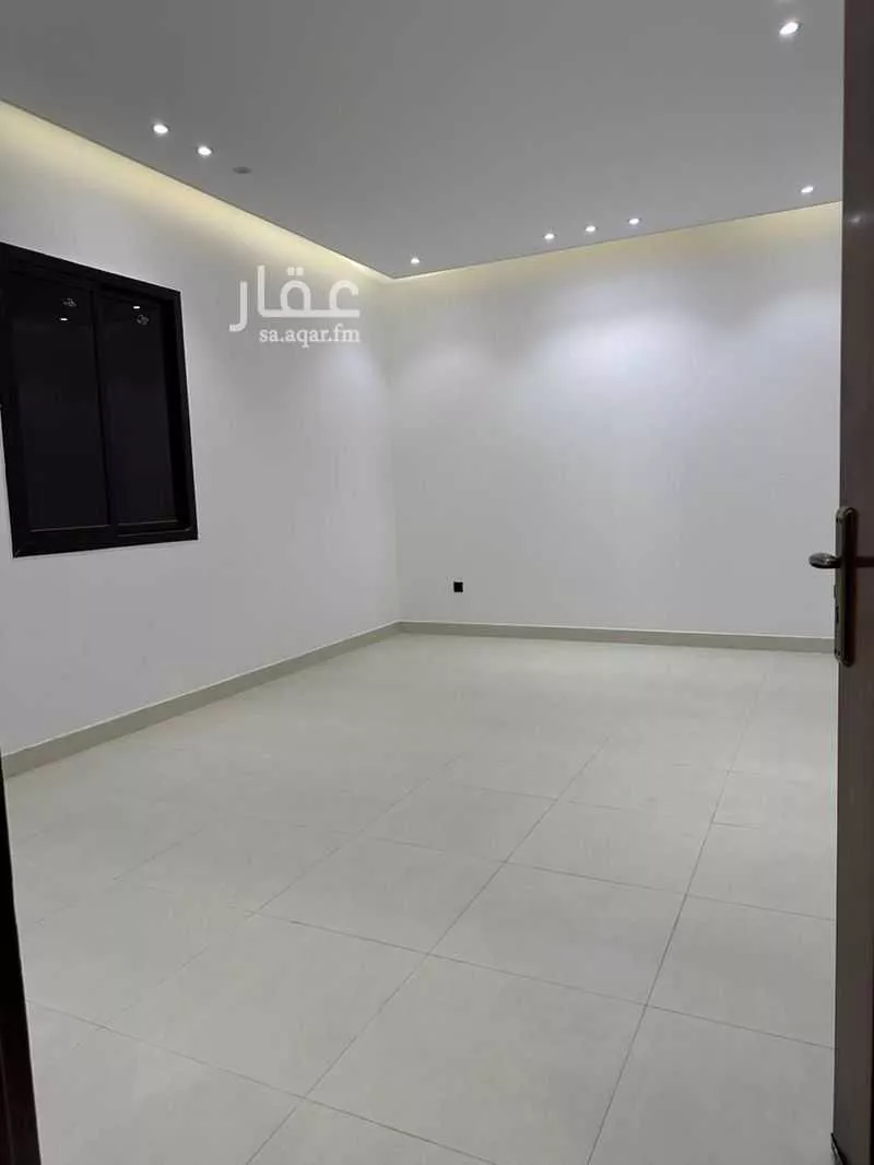 4 bedroom floor in Dhahrat Namar 16