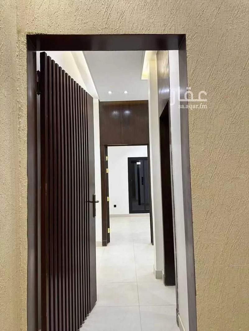 4 bedroom floor in Dhahrat Namar 5