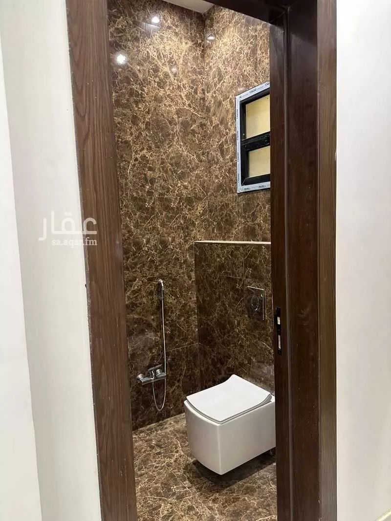 4 bedroom floor in Dhahrat Namar 6