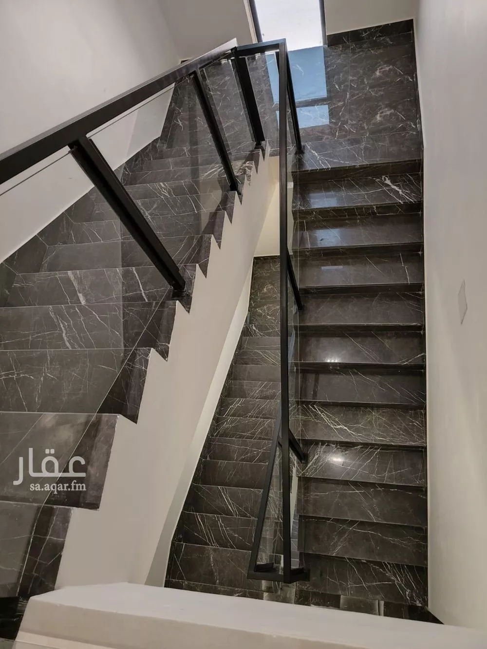 دور 6 غرف في الرمال 13