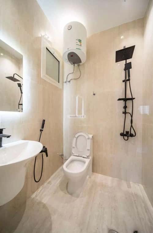 1 bedroom apartment in Al Qairawan 4