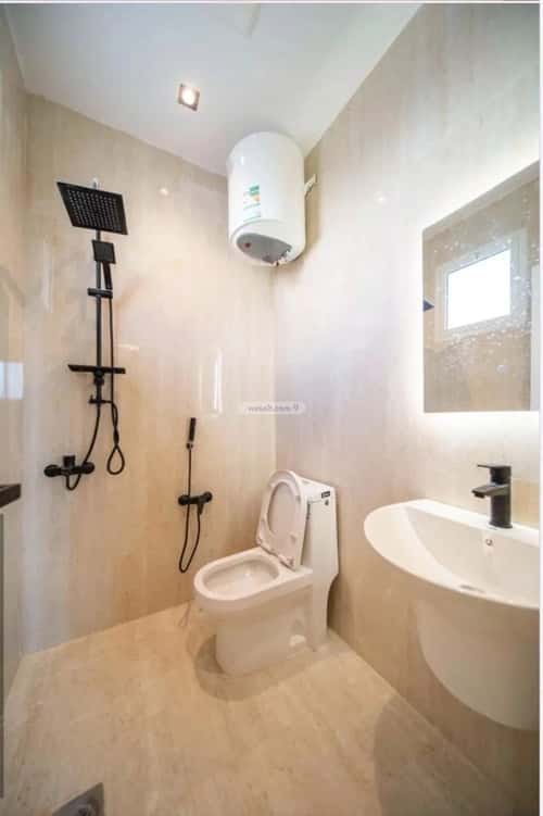 1 bedroom apartment in Al Qairawan 4