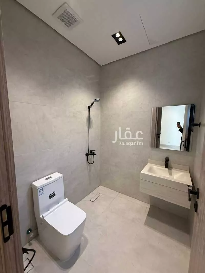 دور 4 غرف في العارض 13