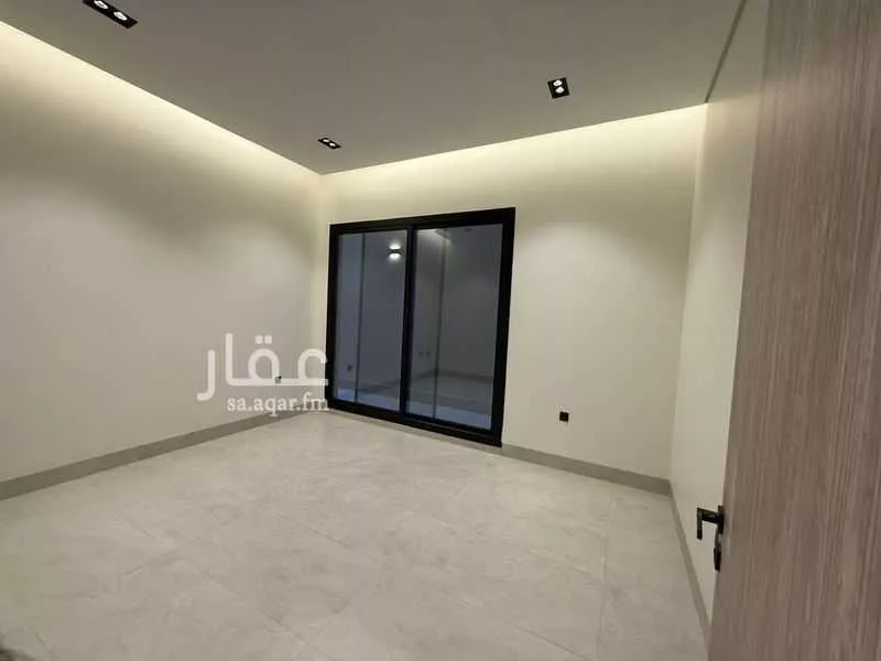 دور 4 غرف في العارض 14