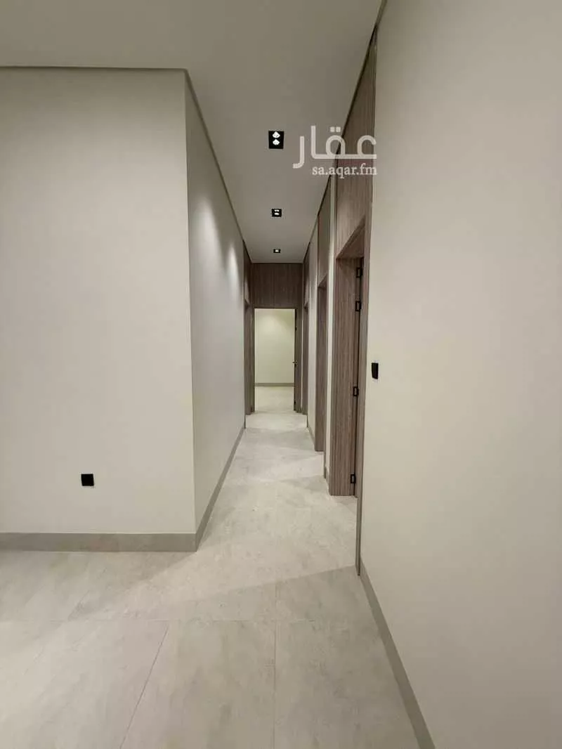 دور 4 غرف في العارض 8