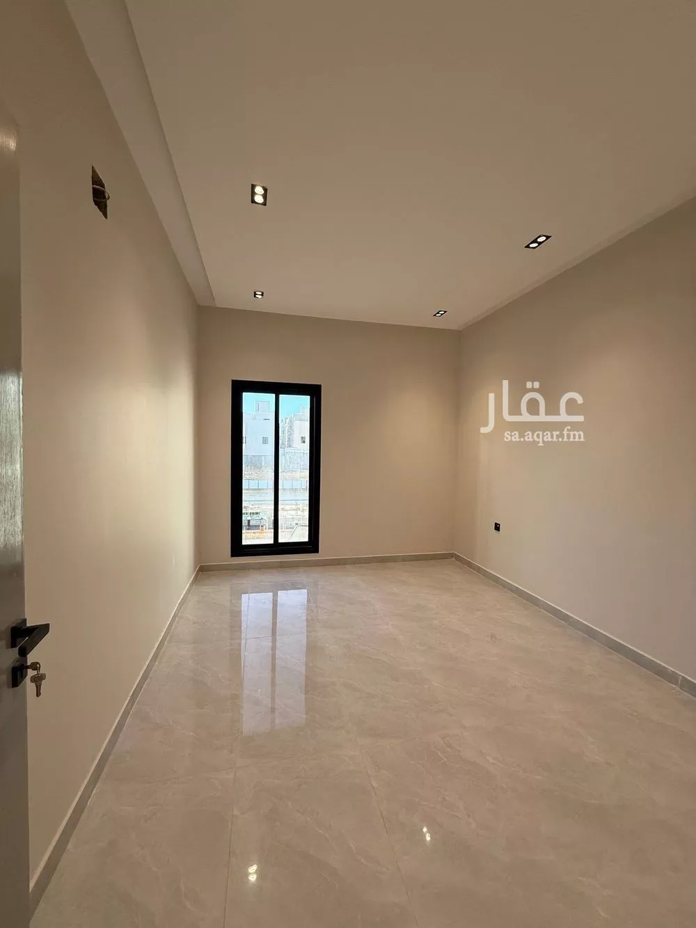 3 bedroom floor in Al Janadriyah 9