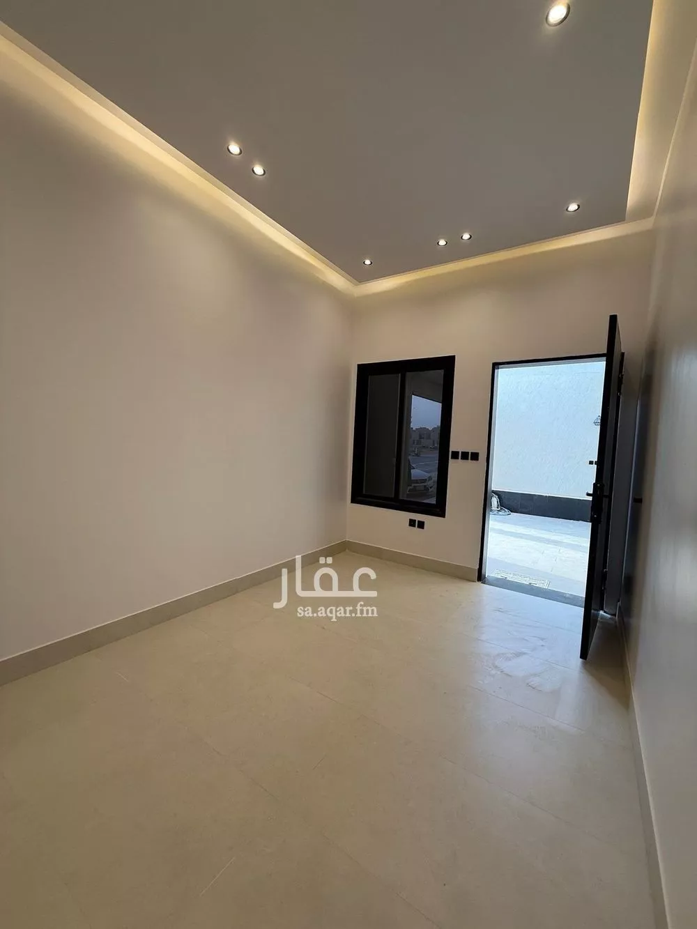 5 bedroom floor in Al Janadriyah 5