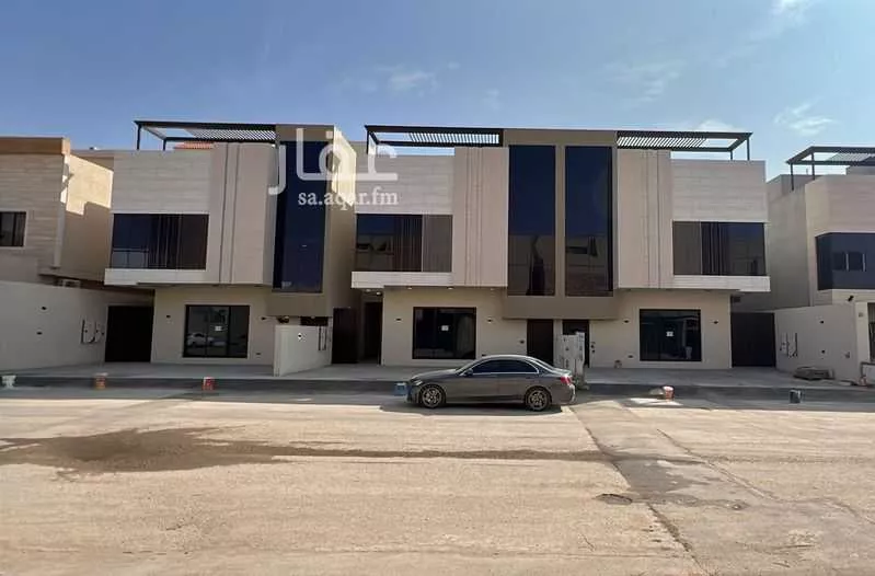 4 bedroom floor in Al Aridh 2
