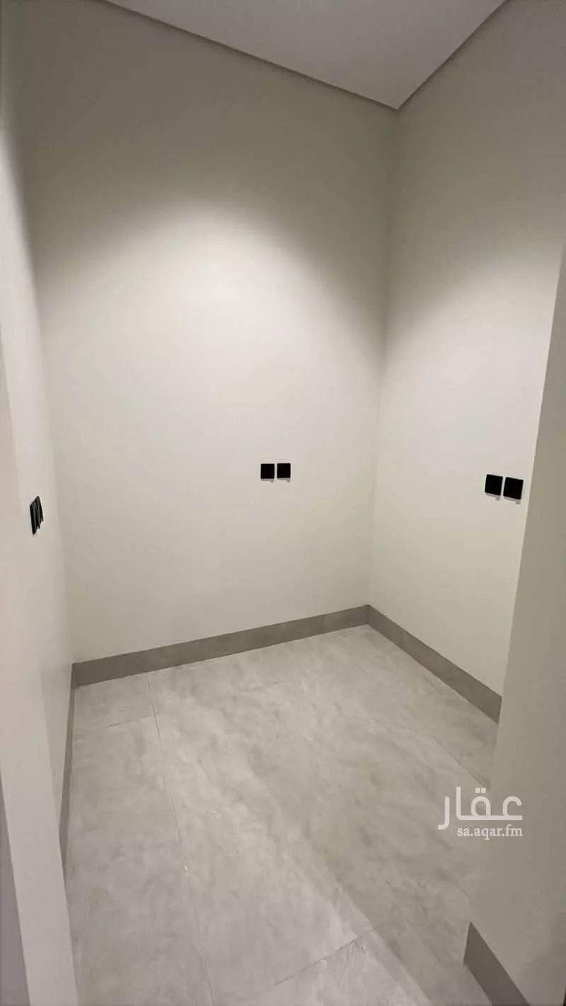 4 bedroom floor in Al Aridh 11