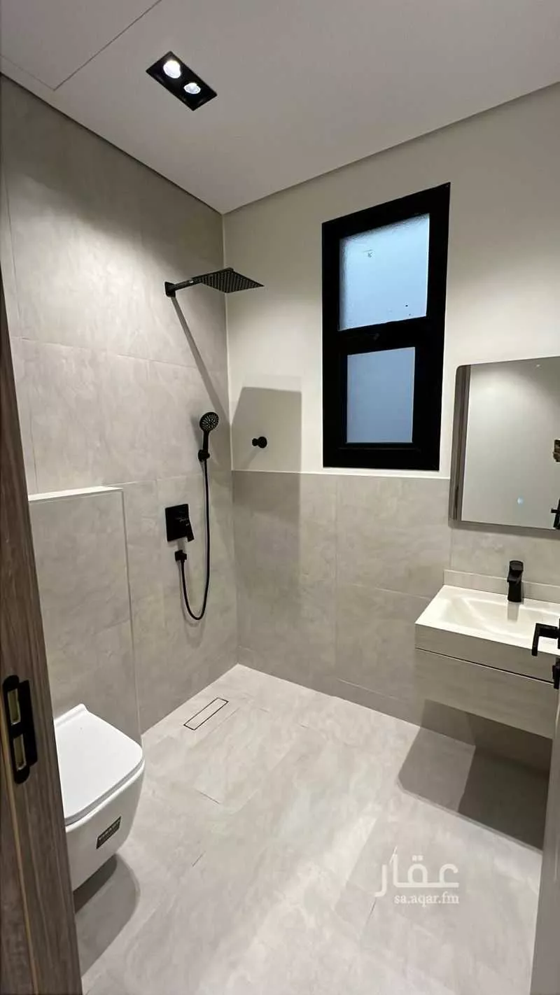 4 bedroom floor in Al Aridh 13