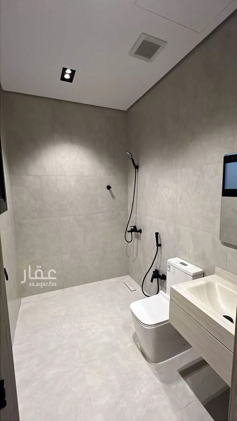 4 bedroom floor in Al Aridh 16